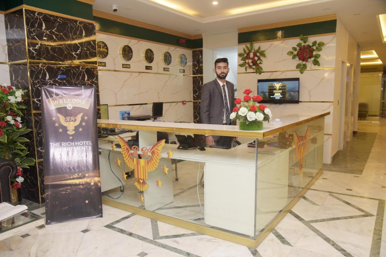 The Rich Hotel & Apartments Lahore Bagian luar foto