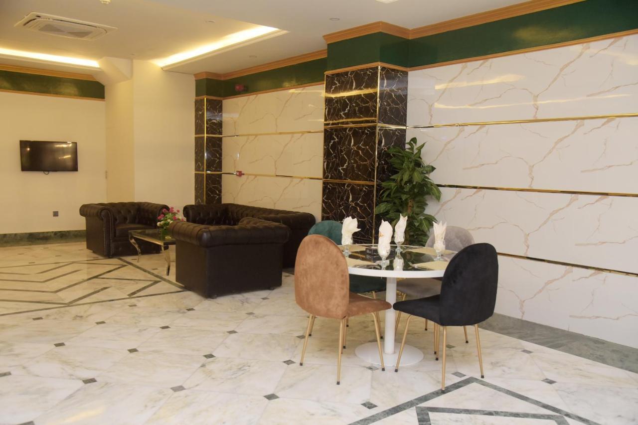 The Rich Hotel & Apartments Lahore Bagian luar foto